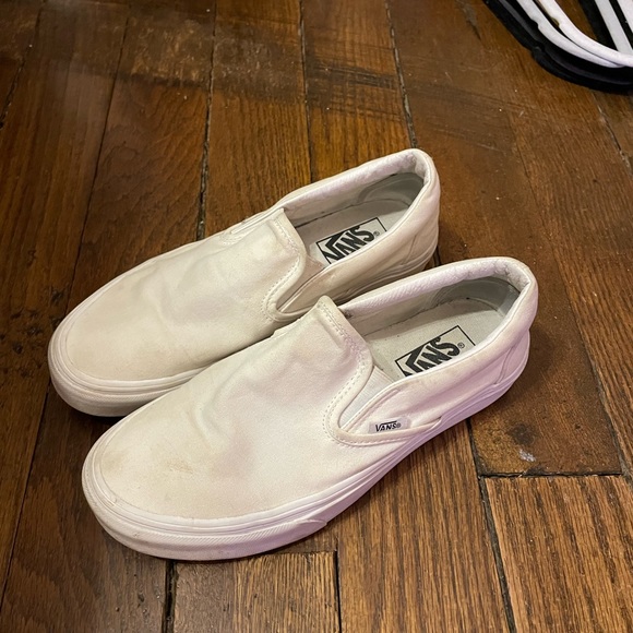 White Slip On Vans - Picture 1 of 2